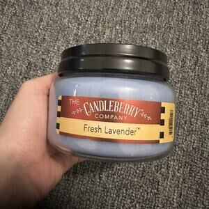 Fresh Lavender – Candleberry Candle Company – 10oz